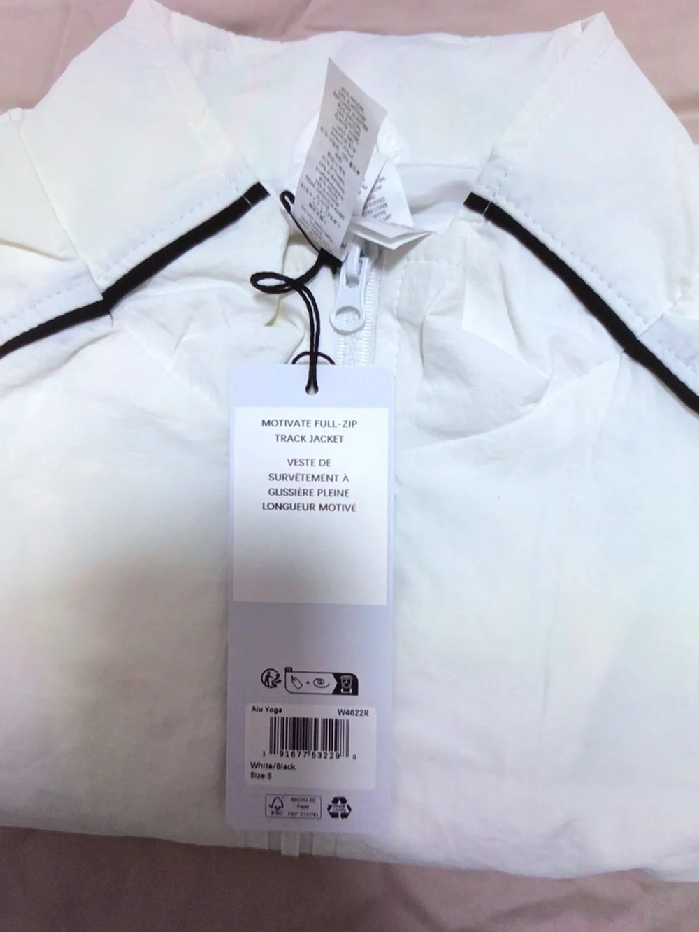 ALO Yoga Set White Cropped Bomber Jacket with Short - Picture 5 of 7
